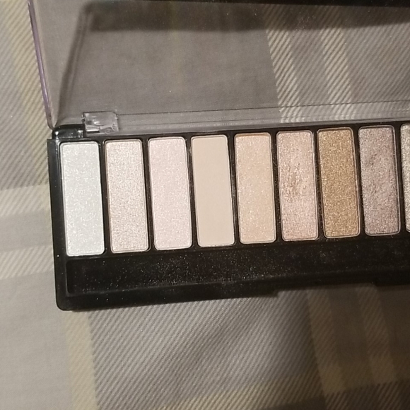 Rimmel Magnif'eyes Blush Edition Palette - Picture 3 of 4